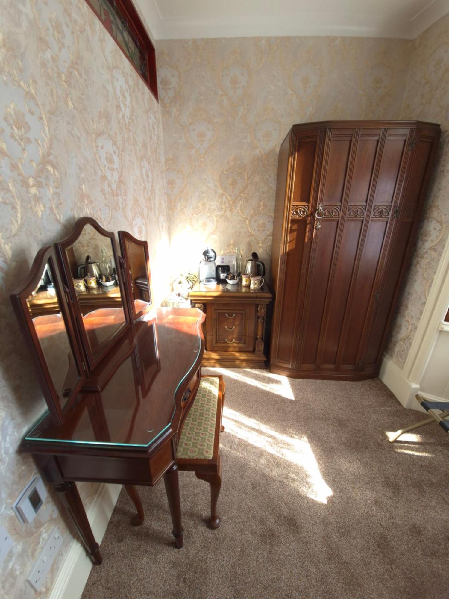 St David'S Guesthouse Haverfordwest Ngoại thất bức ảnh