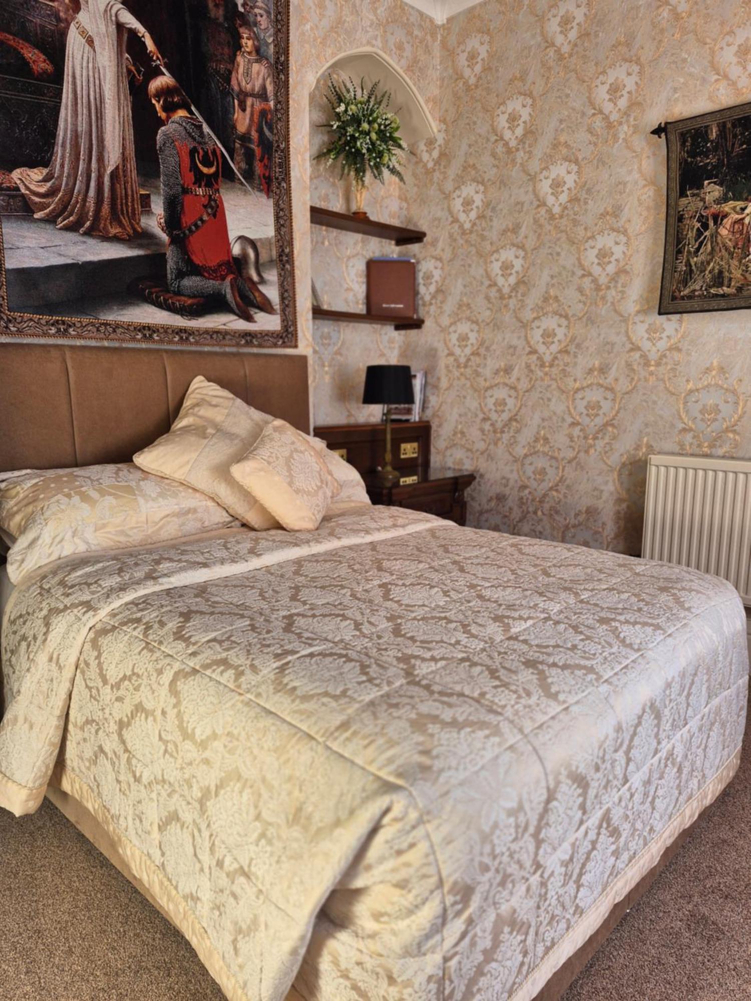 St David'S Guesthouse Haverfordwest Ngoại thất bức ảnh