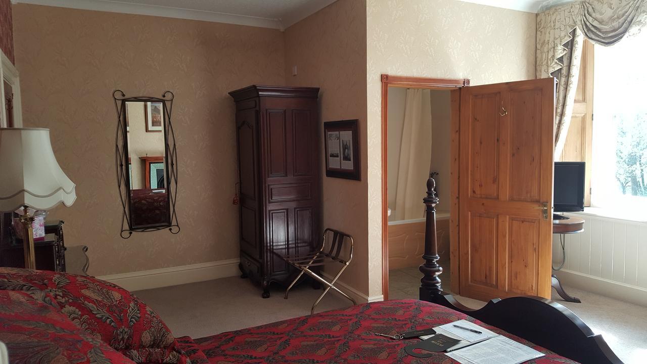 St David'S Guesthouse Haverfordwest Ngoại thất bức ảnh